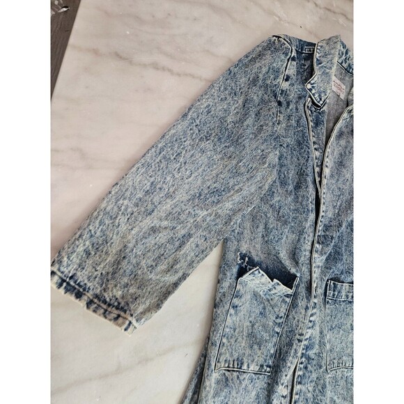 Sundance Long Denim Dress with Distressed Look and Classic Button Front - Medium - Picture 3 of 15